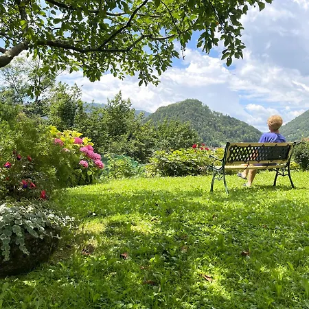 Apartma Savan شقة *