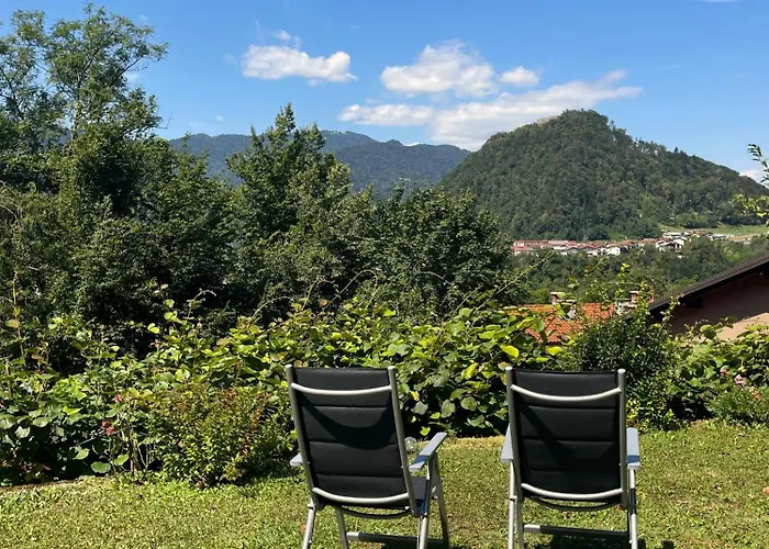 アパート Apartma Savan トールミン