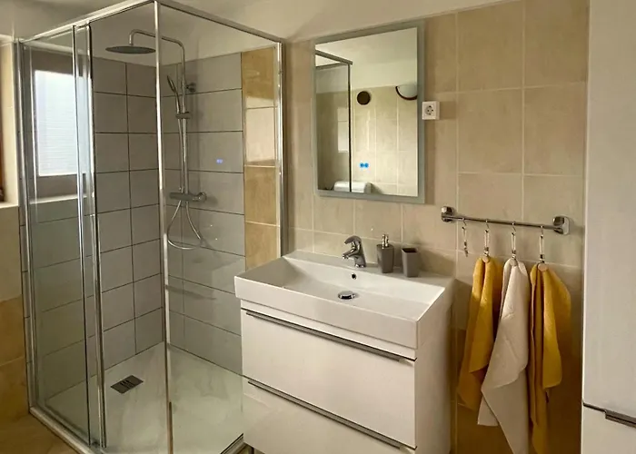 アパート Apartma Savan トールミン